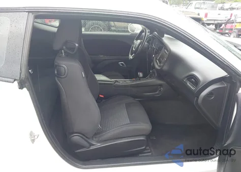 2016 Dodge Challenger Sxt из США, поврежденный, VIN 2C3CDZAG7GH285095